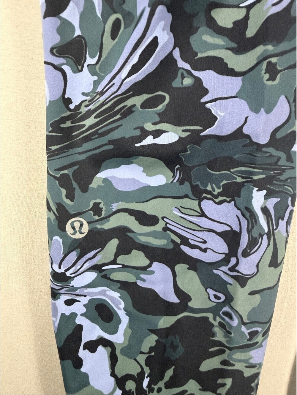 Lululemon Fast & Free HR Tight 28" with Pockets Sz 12 in Flower Meld Multi NWT - Picture 8 of 10